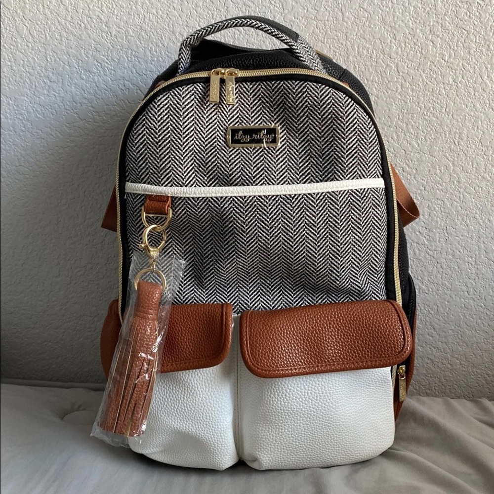 Itzy Ritzy Boss Backpack Diaper Bag *NEW*